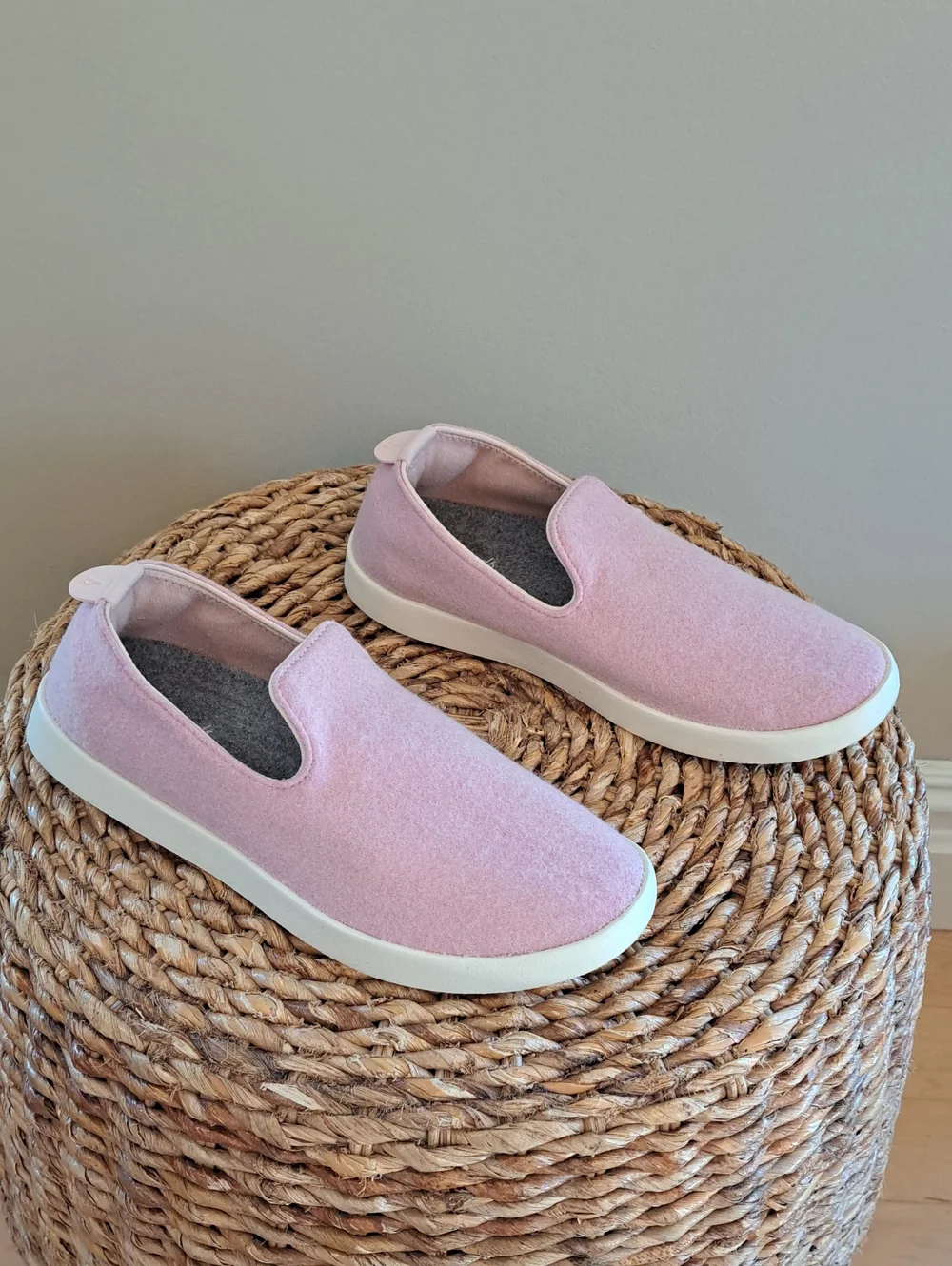ALLBIRDS Womens Merino Wool Lounger Pink Loafer Sneakers Grey Wool Insoles 8